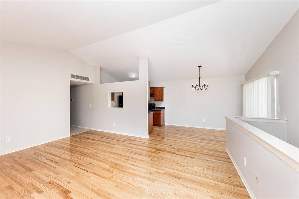 Saline, MI 48176,188 Commons Court 48