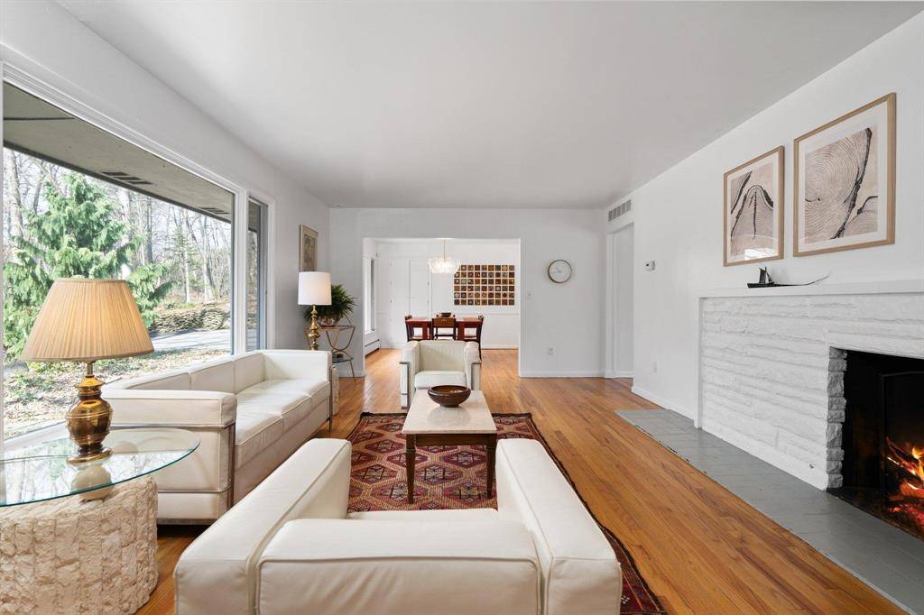 Ann Arbor, MI 48104,1657 Glenwood Road