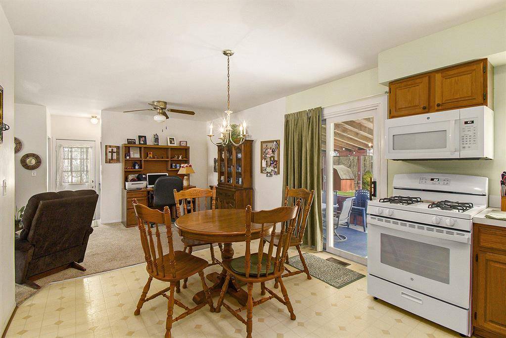 Saline, MI 48176,896 Watson Road