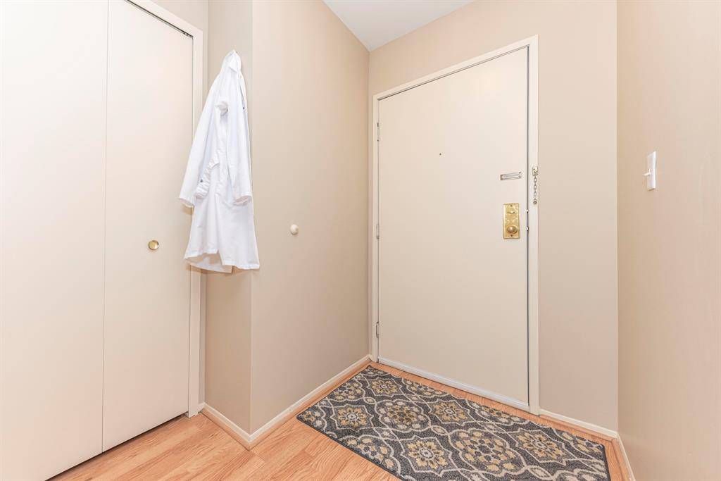 Ann Arbor, MI 48104,2205 S Huron Parkway 2