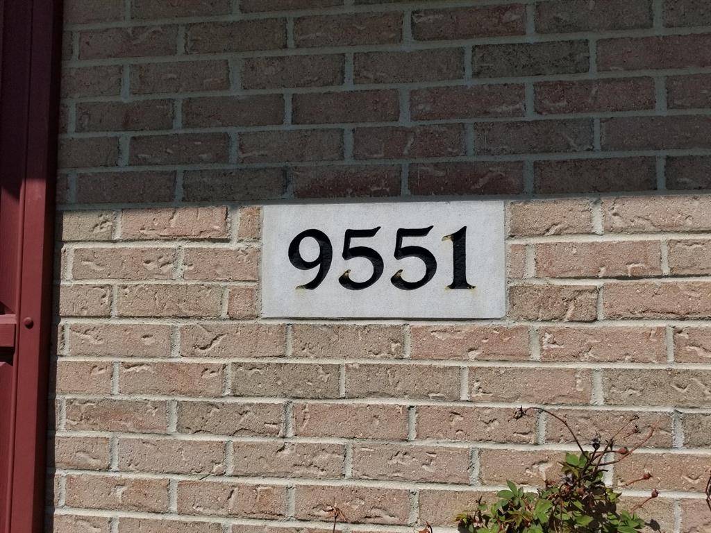 Ypsilanti Twp, MI 48197,9551 Falmouth Drive