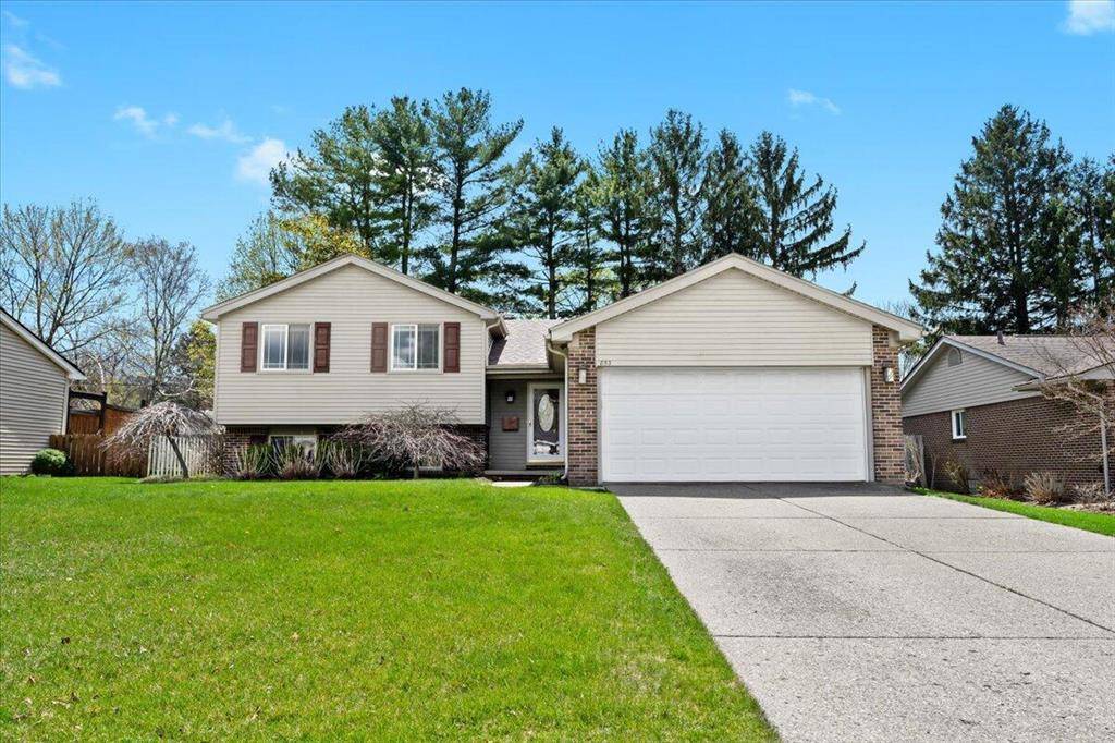 Milford Vlg, MI 48381,853 Abbey Lane