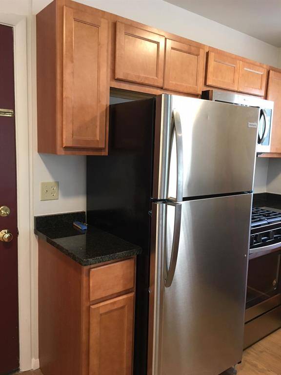 Ann Arbor, MI 48104,912 Oakland Avenue 7
