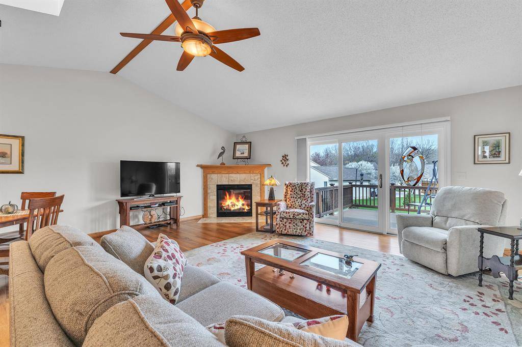 Saline, MI 48176,371 Cottonwood Lane