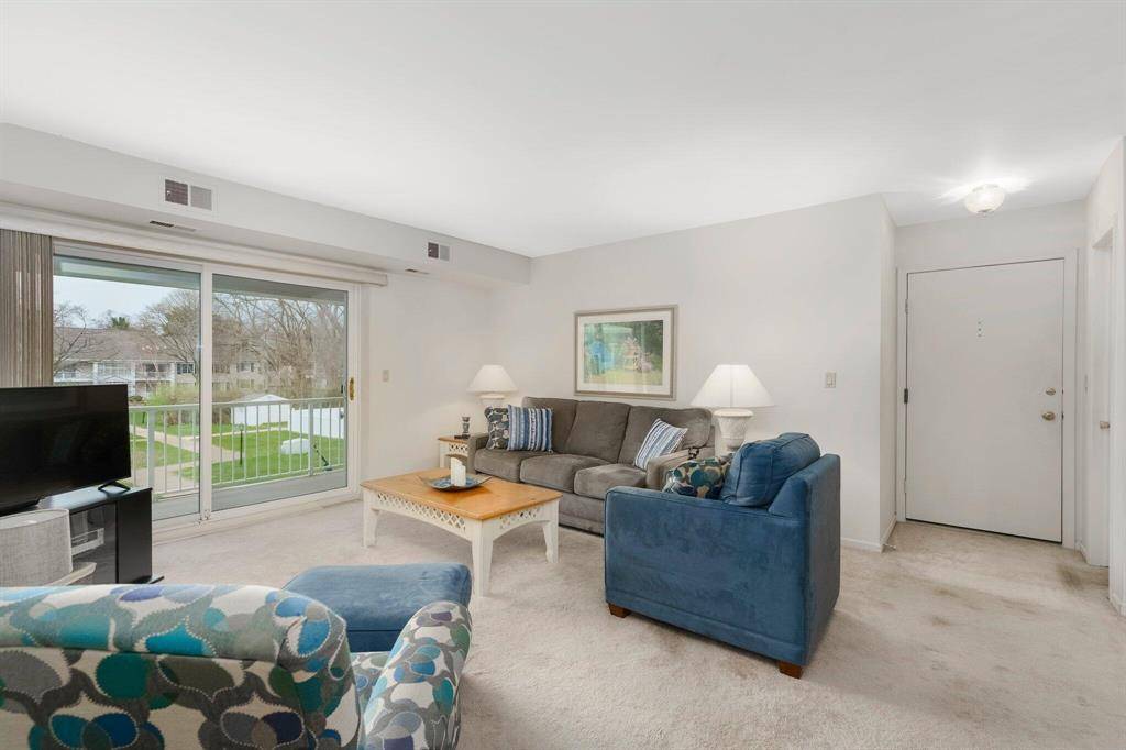 Livonia, MI 48150,38174 Ann Arbor Trail 32