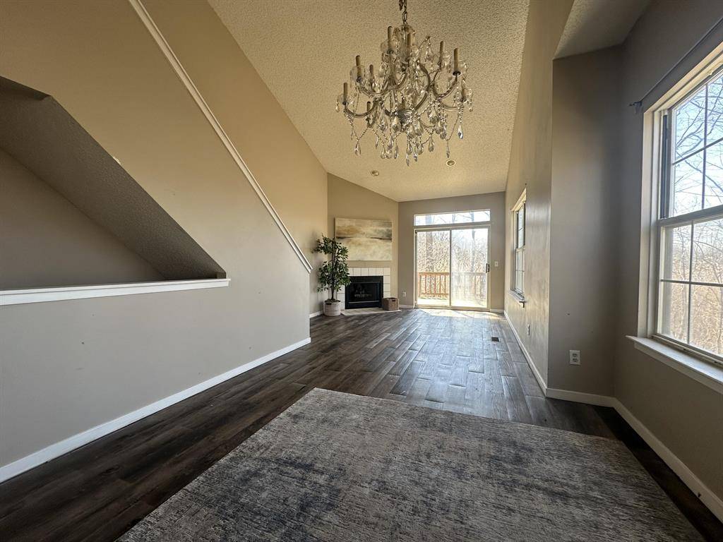 Novi Twp, MI 48377,41785 Independence Drive