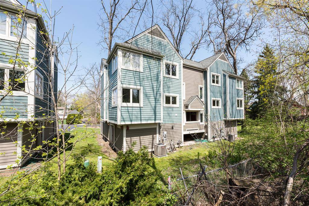 Ann Arbor, MI 48103,285 Mulholland Avenue