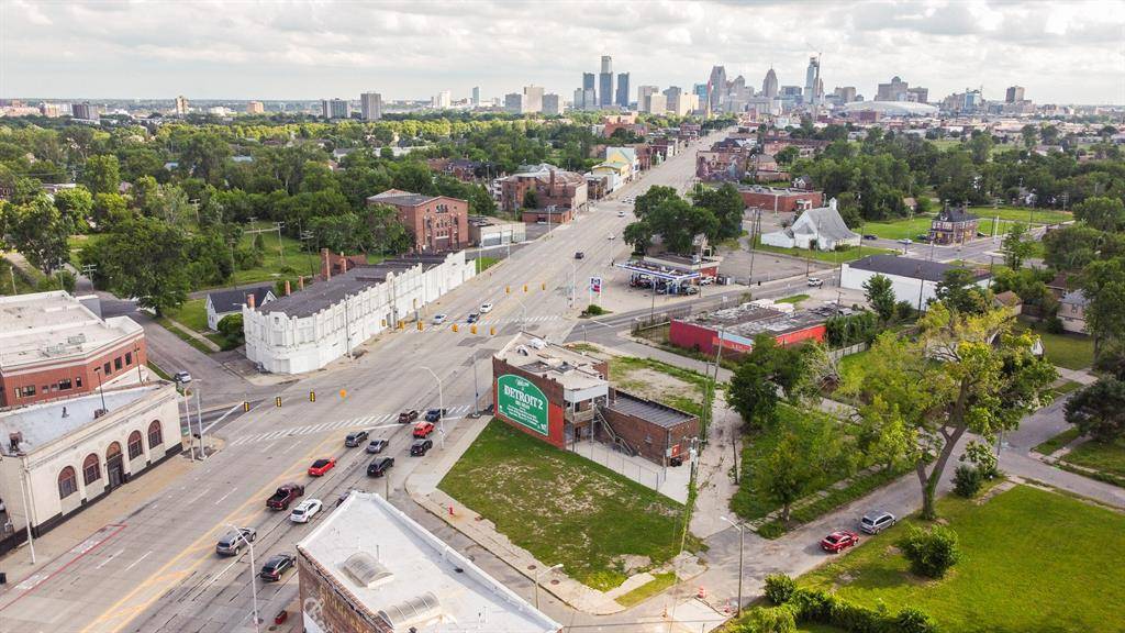 Detroit, MI 48207,3323 Gratiot Avenue
