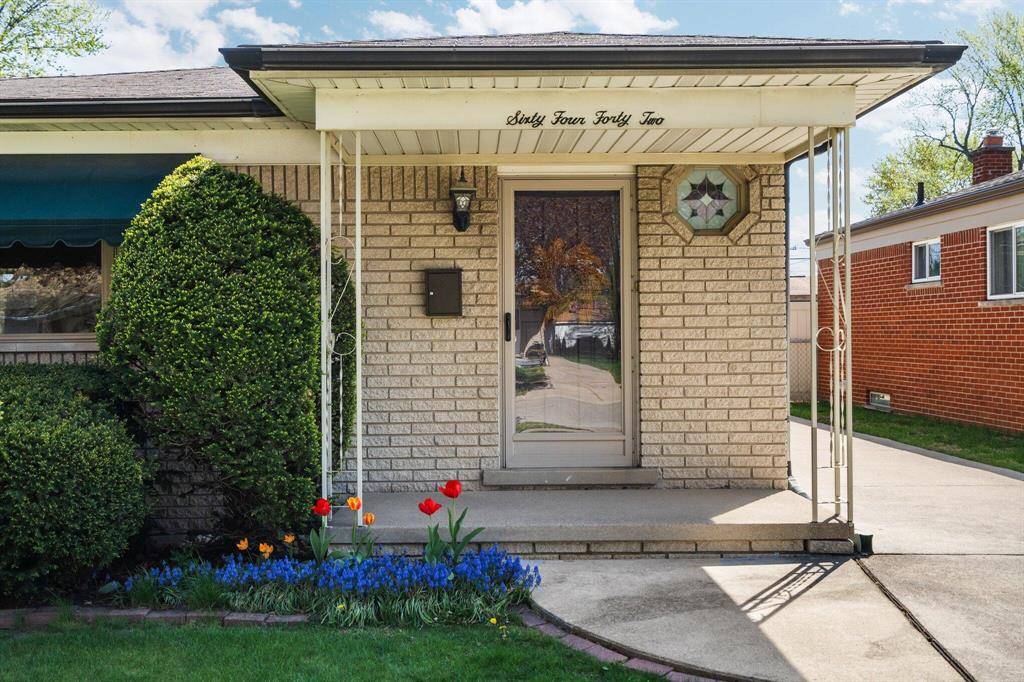 Dearborn Heights, MI 48127,6442 Nightingale Street