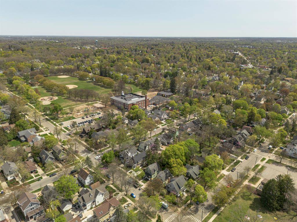 Ann Arbor, MI 48104,1324 Wells Street