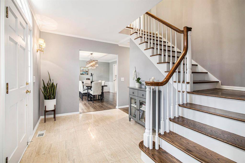 Ann Arbor, MI 48104,862 Belfield Circle