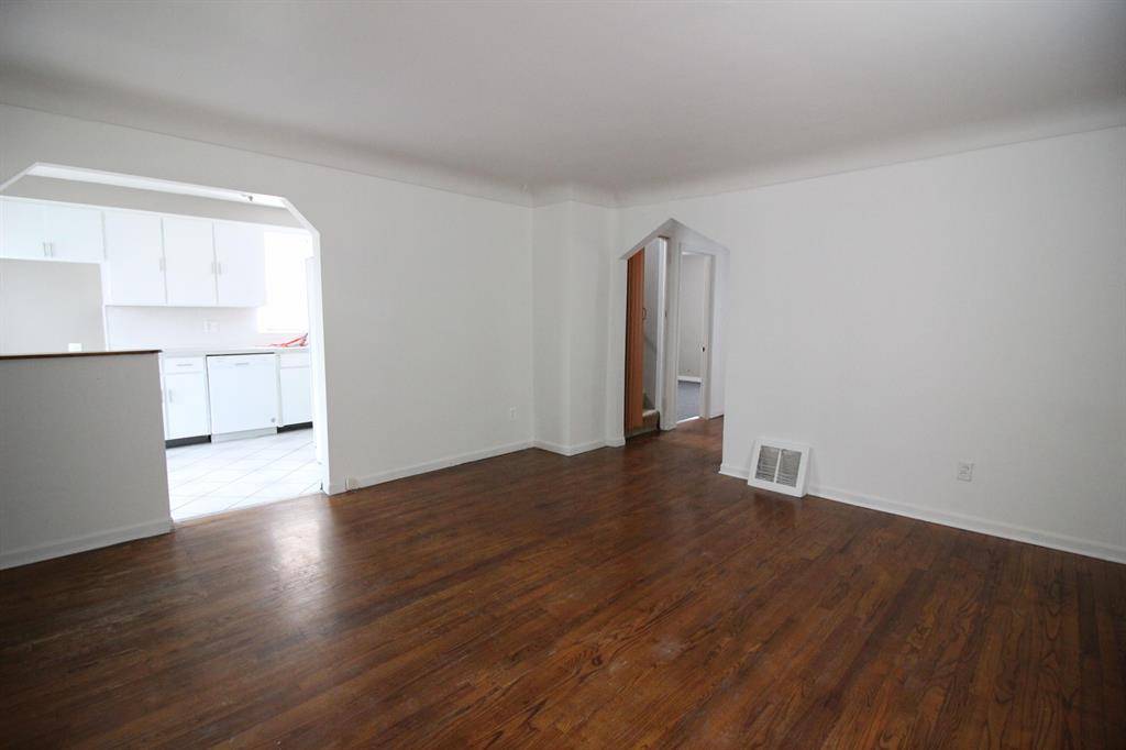 Wyandotte, MI 48192,940 Cora Street