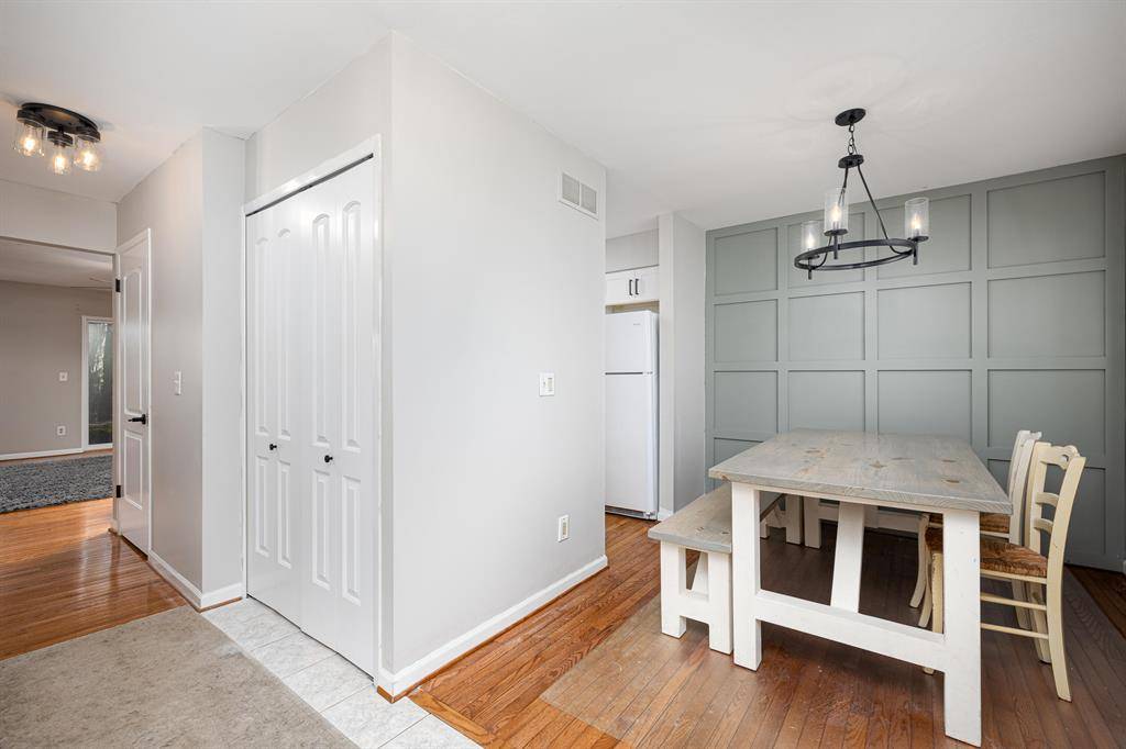 Brighton, MI 48116,568 Foxboro Square