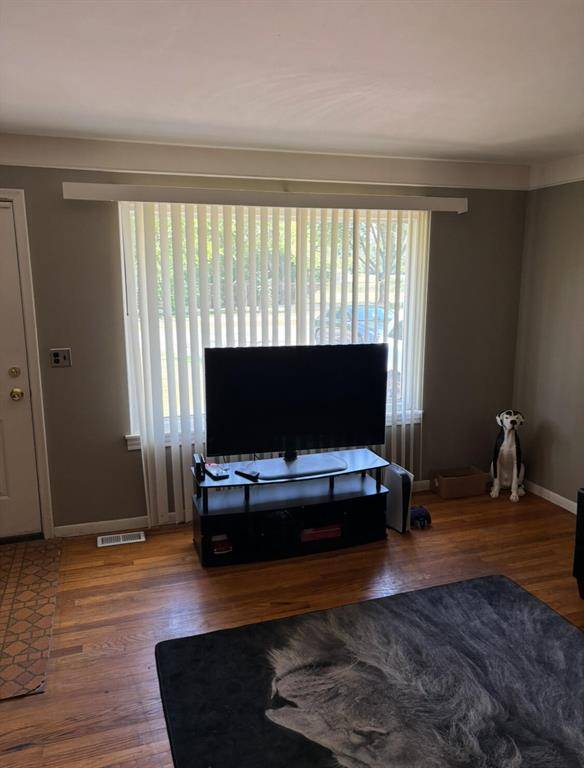 Southfield, MI 48075,19351 Filmore Street