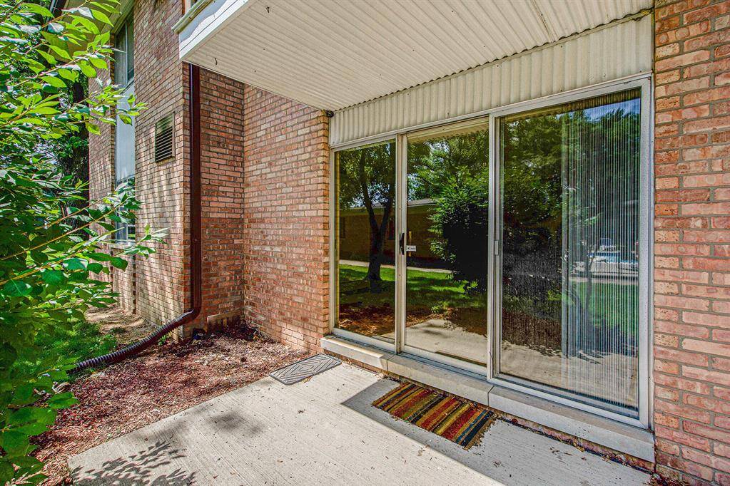 Ann Arbor, MI 48105,1249 Island Drive 101