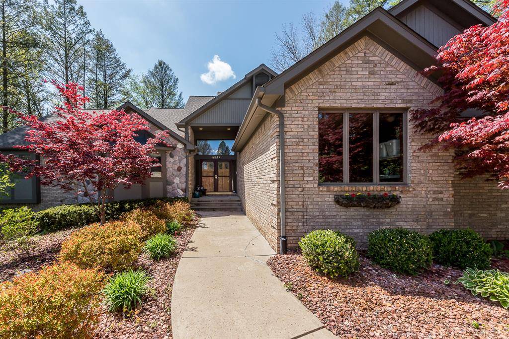 Hamburg Twp, MI 48169,8544 Far Ravine Drive