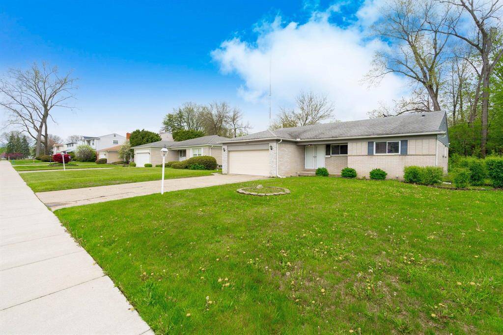 Southfield, MI 48075,25720 Southwood Drive