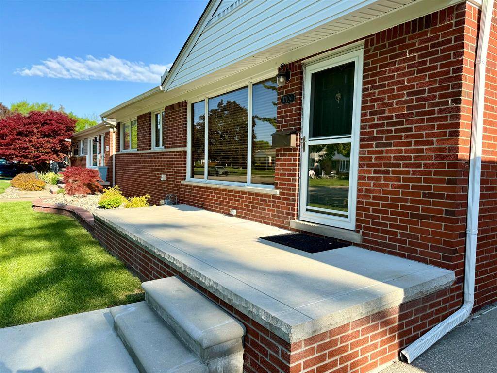 Allen Park, MI 48101,17104 Englewood Avenue