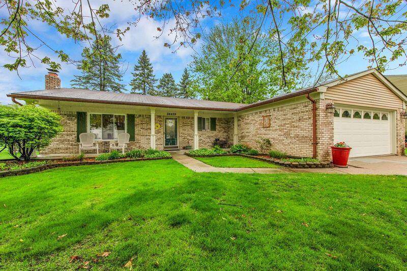 Novi, MI 48374,24459 Surfside Road