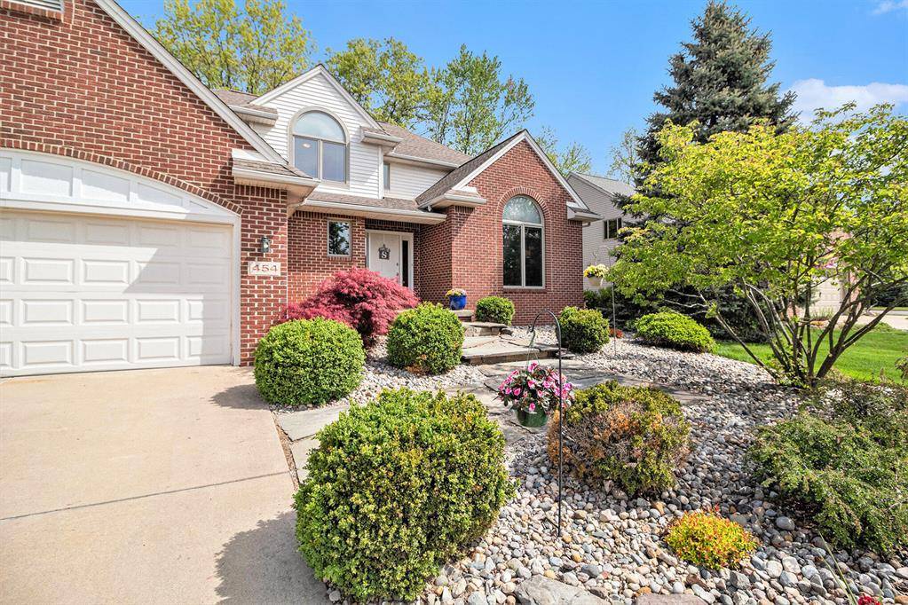 Saline, MI 48176,454 Breconshire Drive