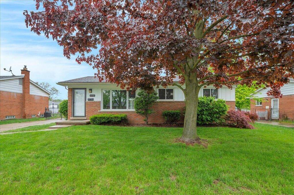 Livonia, MI 48152,31532 Haldane Street