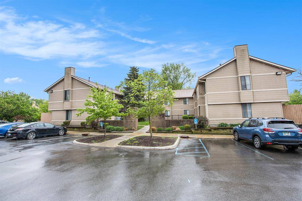 Ann Arbor, MI 48104,300 Briarcrest Drive 141