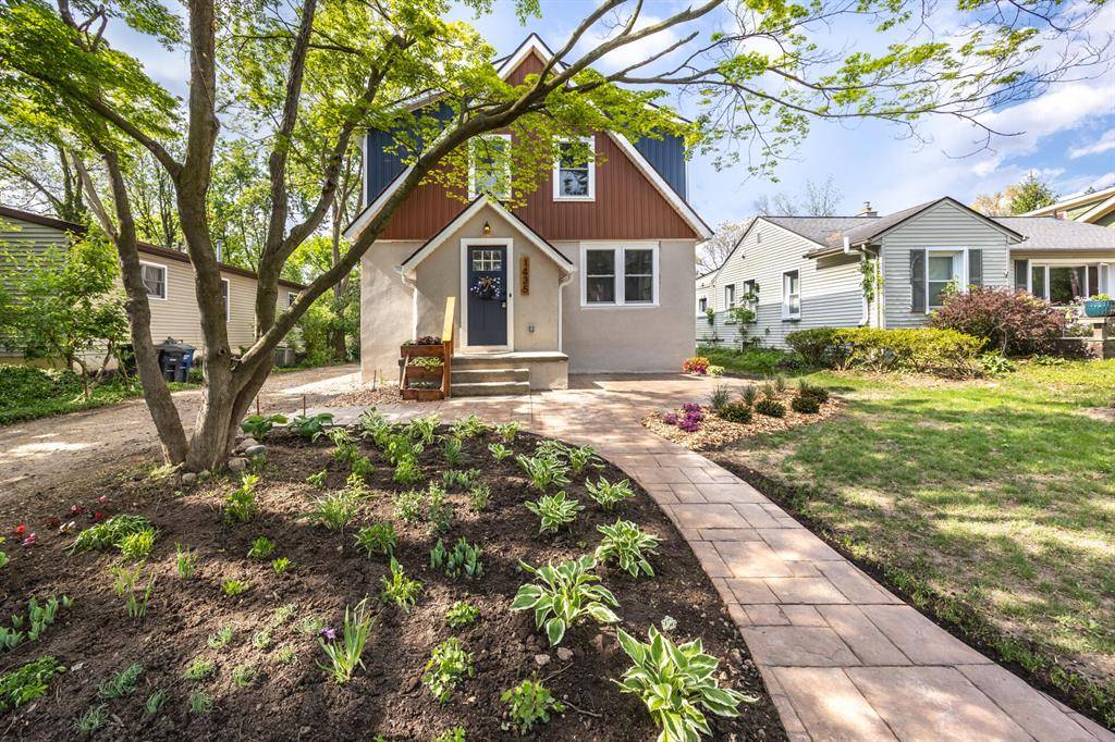 Ann Arbor, MI 48104,1435 Harpst Street
