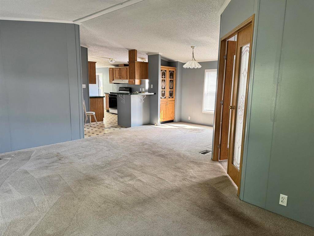 Adrian, MI 49221,829 Savannah River Drive 82