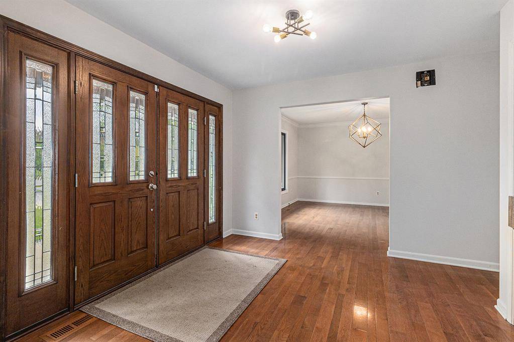 Ann Arbor, MI 48104,2315 Adare Road