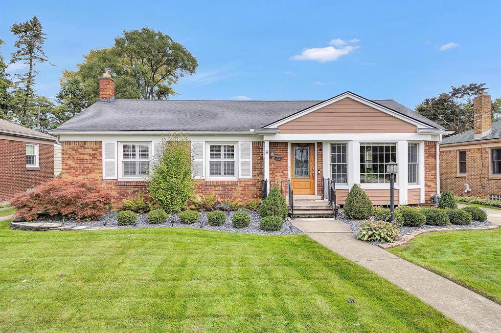 Royal Oak, MI 48073,4330 Elmwood Avenue