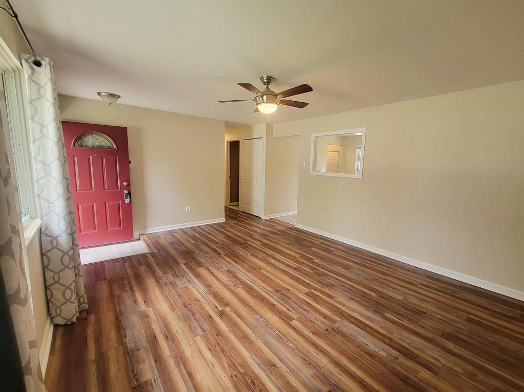 Romulus, MI 48174,16442 Brandt Street