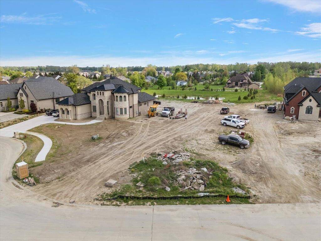 Shelby Twp, MI 48316,6842 Roseberry Drive