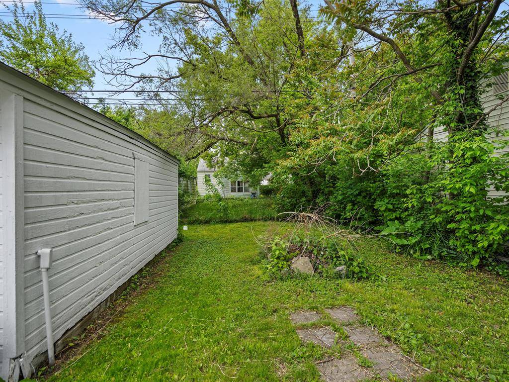 Harper Woods, MI 48225,18914 Elkhart