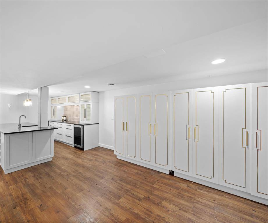 Canton Twp, MI 48188,1150 Heatherlea Court
