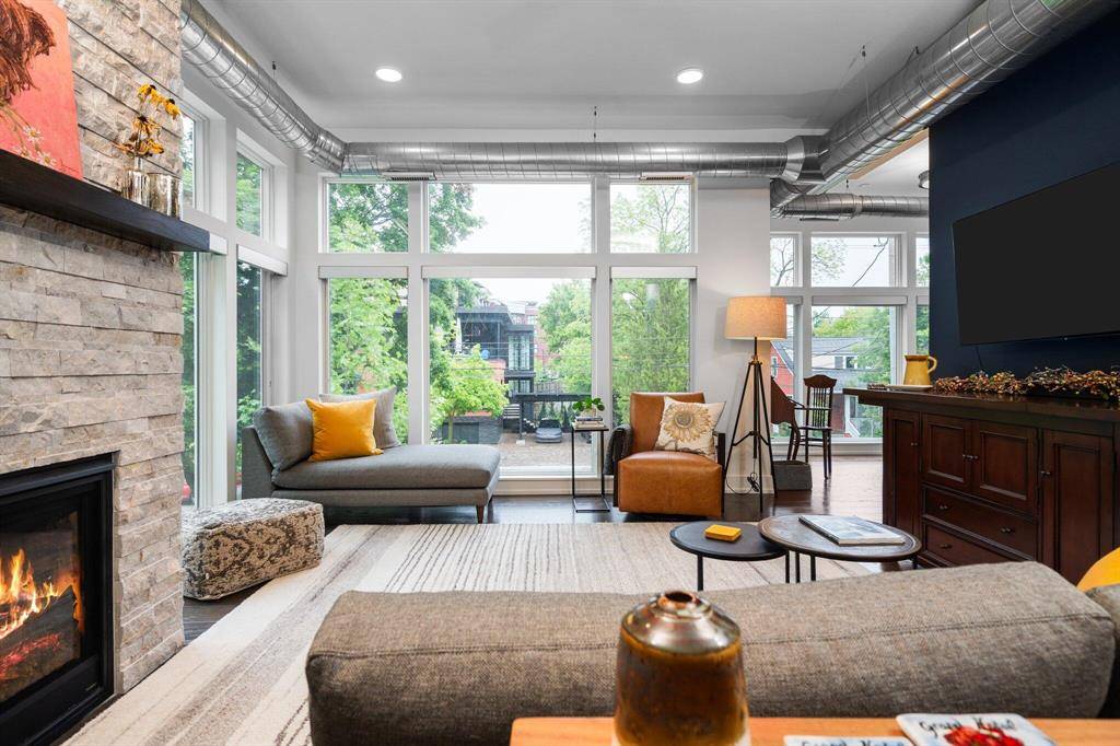 Ann Arbor, MI 48103,211 W Kingsley Street