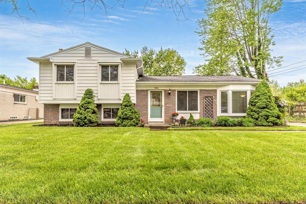 Canton Twp, MI 48188,204 Meadowlake Road