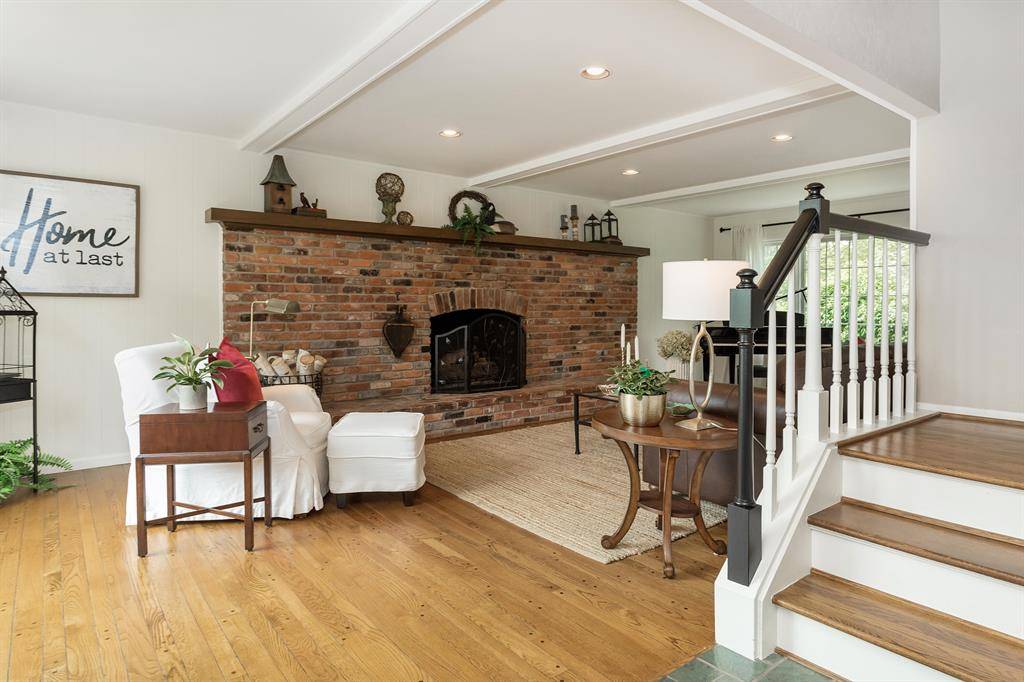 Bloomfield Hills, MI 48304,647 S Spinningwheel Lane
