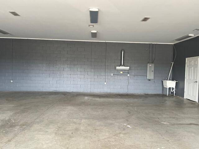 Southgate, MI 48195,15628 Fort Street