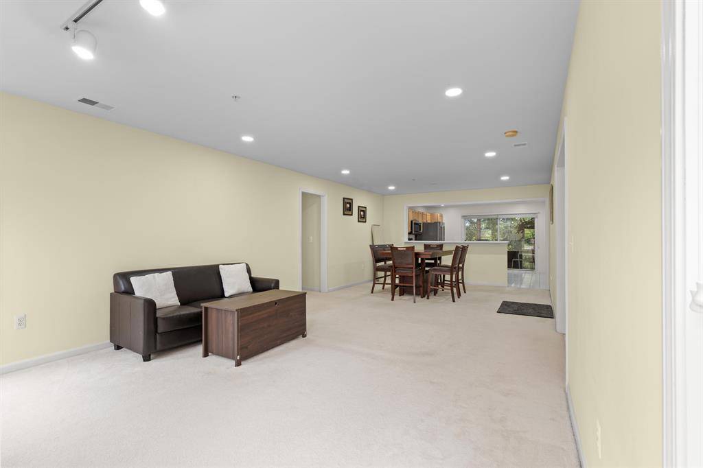 Novi, MI 48377,28067 Carlton Way Drive