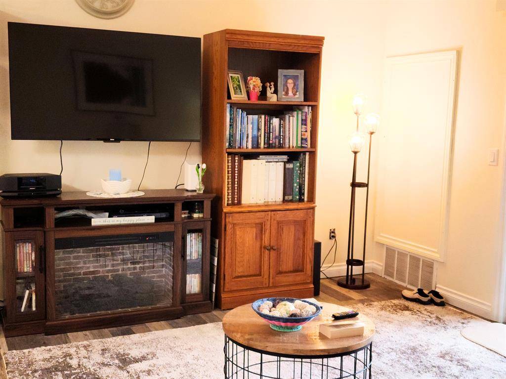 Brooklyn Vlg, MI 49230,324 Ashley Court 10