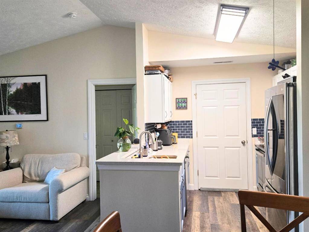 Brooklyn Vlg, MI 49230,324 Ashley Court 10