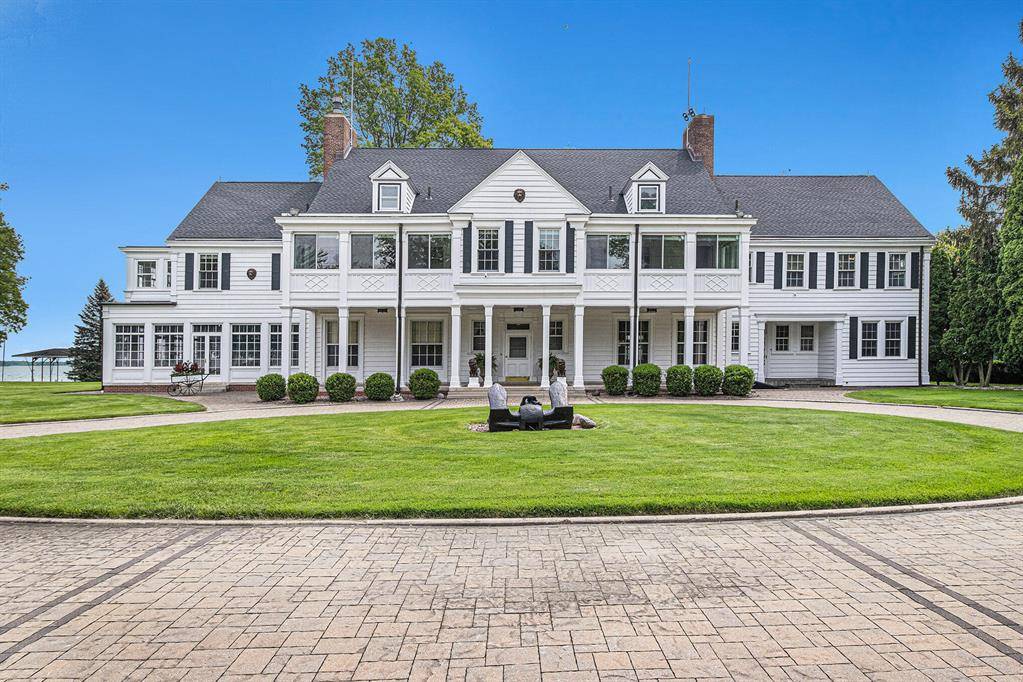 Grosse Ile Twp, MI 48138,19123 Parke Lane