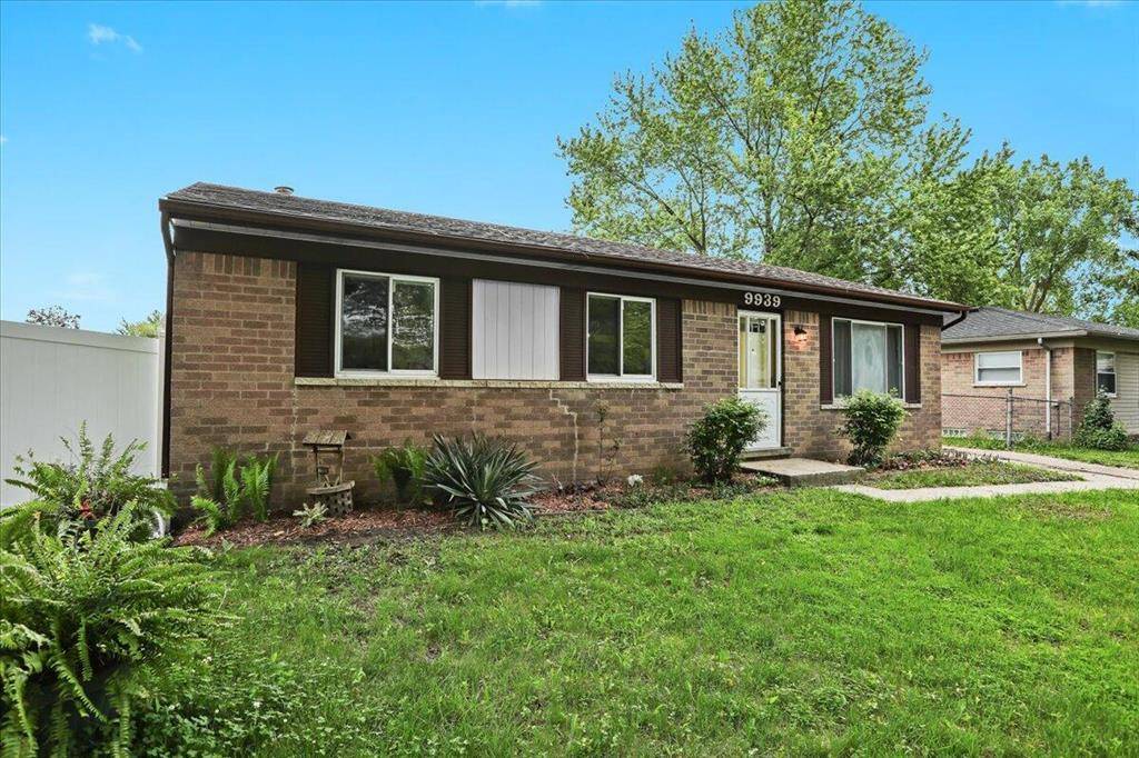 Van Buren Twp, MI 48111,9939 Hamilton Street