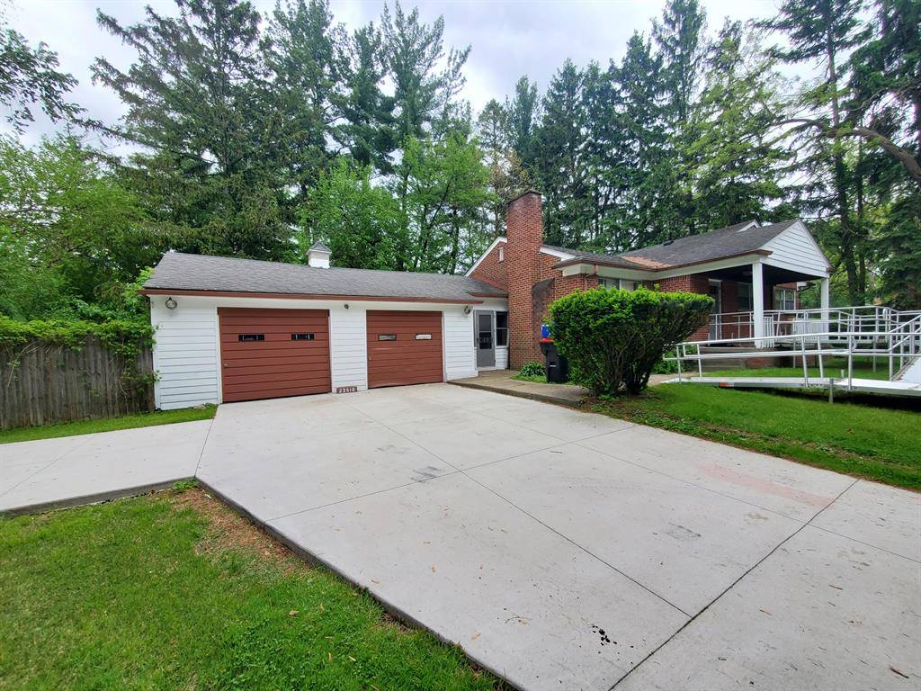 Southfield, MI 48075,23510 Evergreen Road