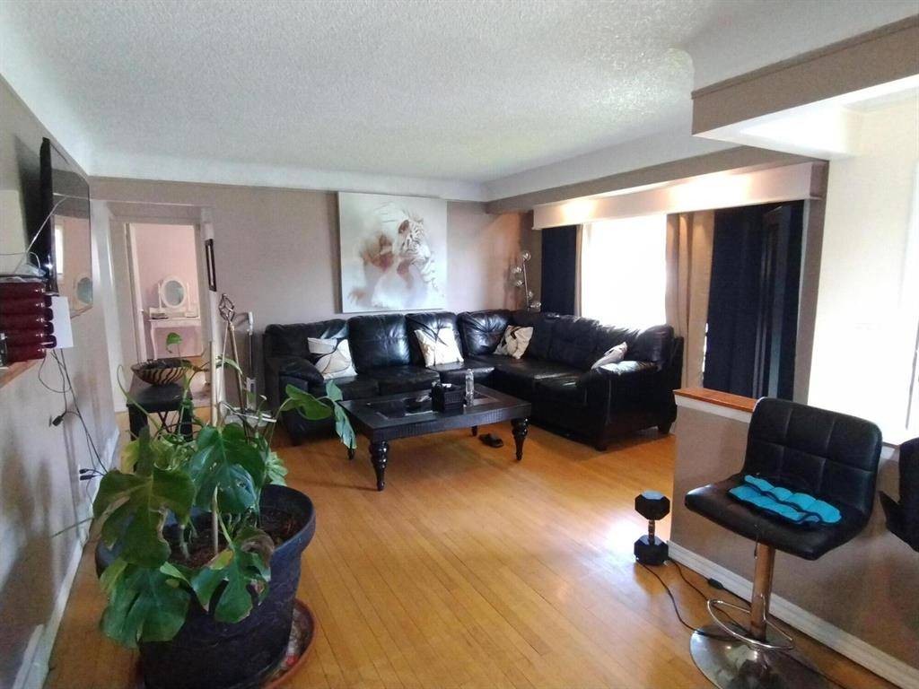 Dearborn Heights, MI 48127,8383 Dixie Lane