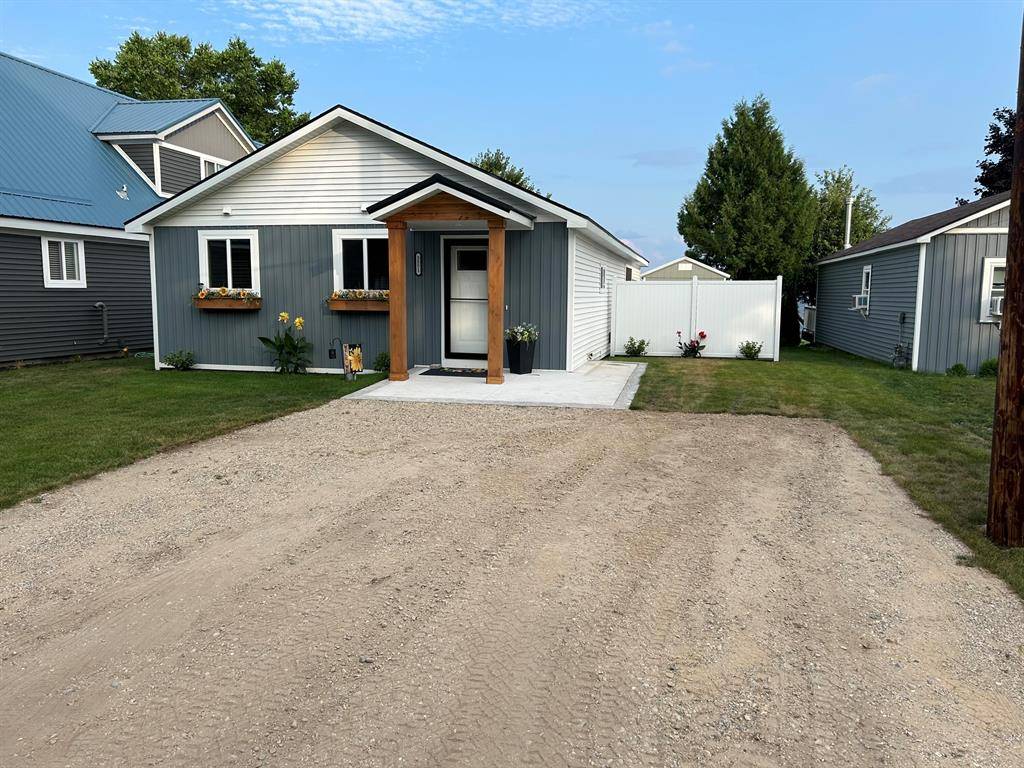 Cadillac, MI 49601,3551 W Lake Mitchell Drive