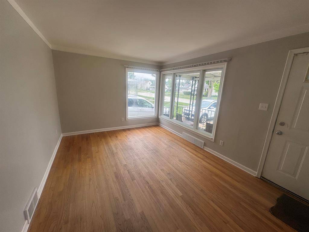 Garden City, MI 48135,6927 Deering