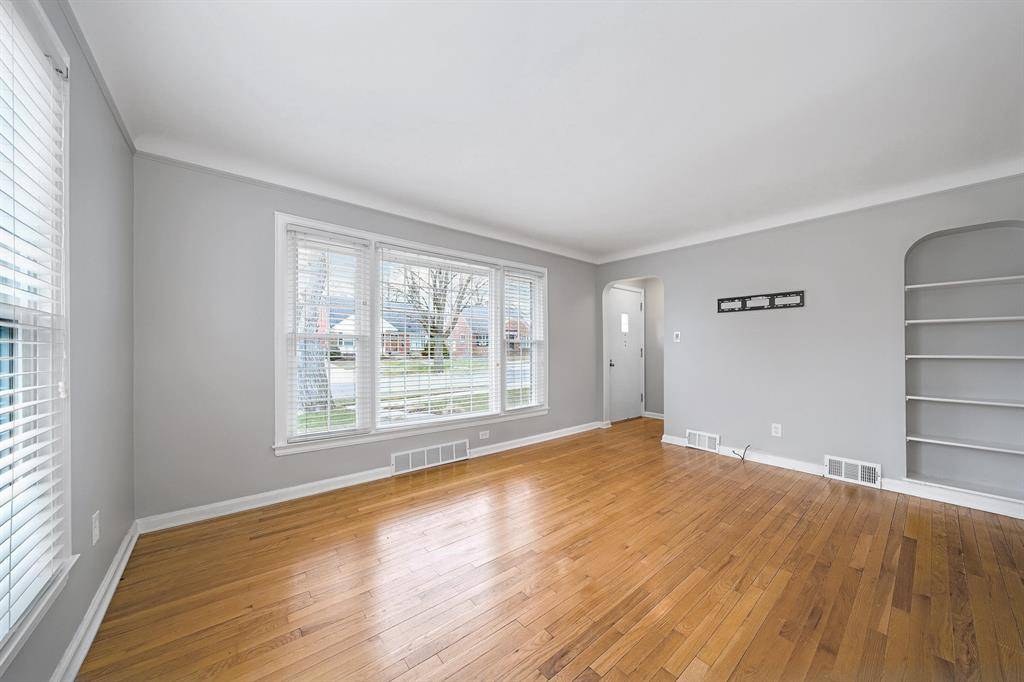Royal Oak, MI 48073,4422 Groveland Avenue