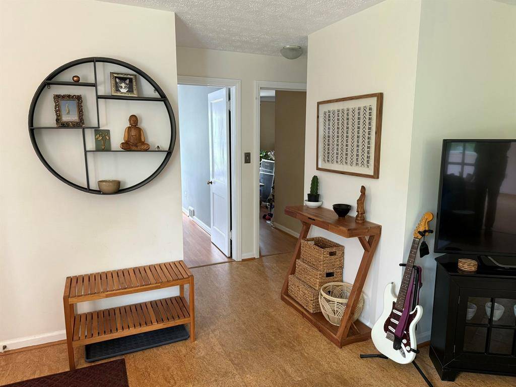 Ann Arbor, MI 48103,601 Cressfield Lane