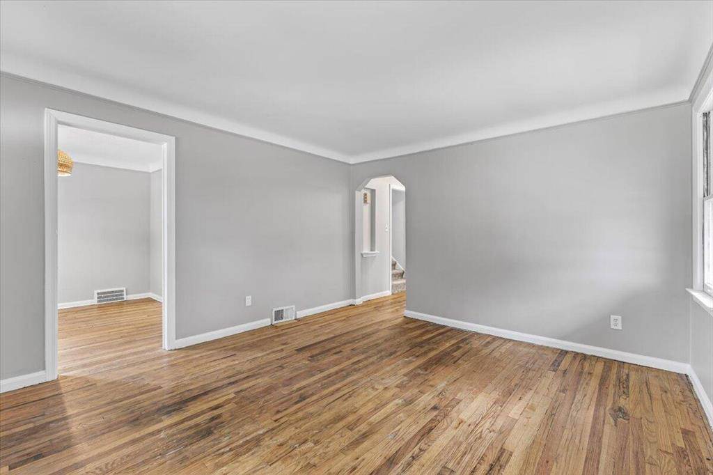 St. Clair Shores, MI 48080,22406 Colony Street